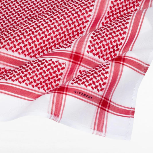 شماغ جيفنشي كلاسيك 2025 جيفنشي